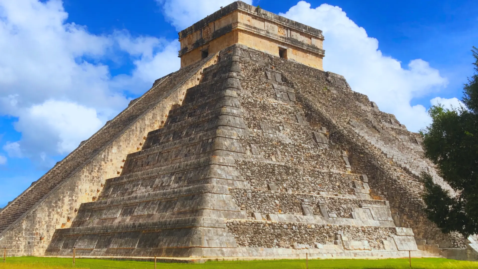 El Castillo pyramid at Chichén Itzá, an ancient Mayan ruin in Mexico.