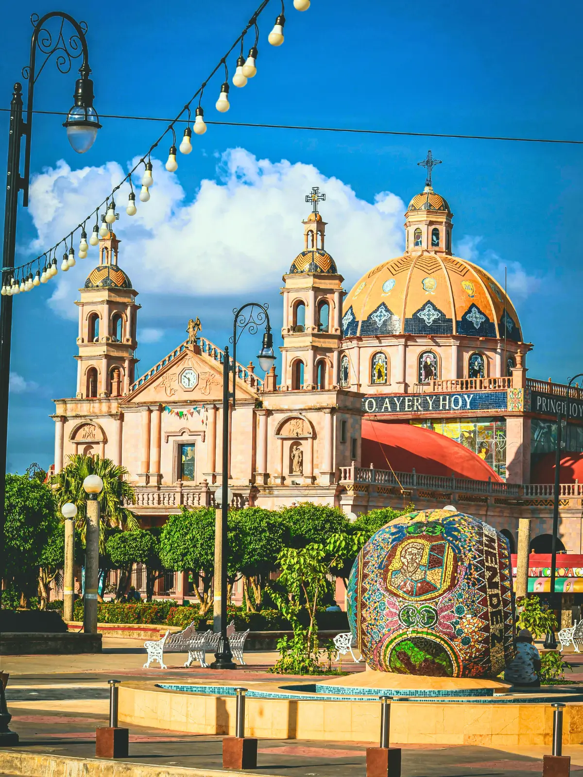Parroquia de Nuestra Señora de Guadalupe in Jalostotitlán, Mexico.